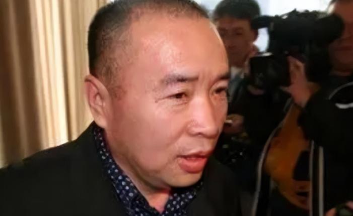 1999年，专案组抓捕赖昌星，没想到有人做内鬼通知赖昌星逃到加拿大，经排查，这