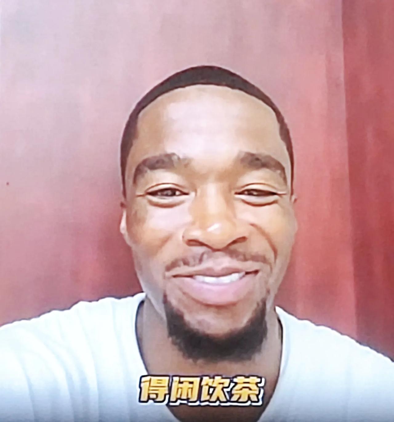 得闲饮茶，甘甜润喉，回味无穷。广东队与萨姆纳续约，对双方来说都是很好的选择。