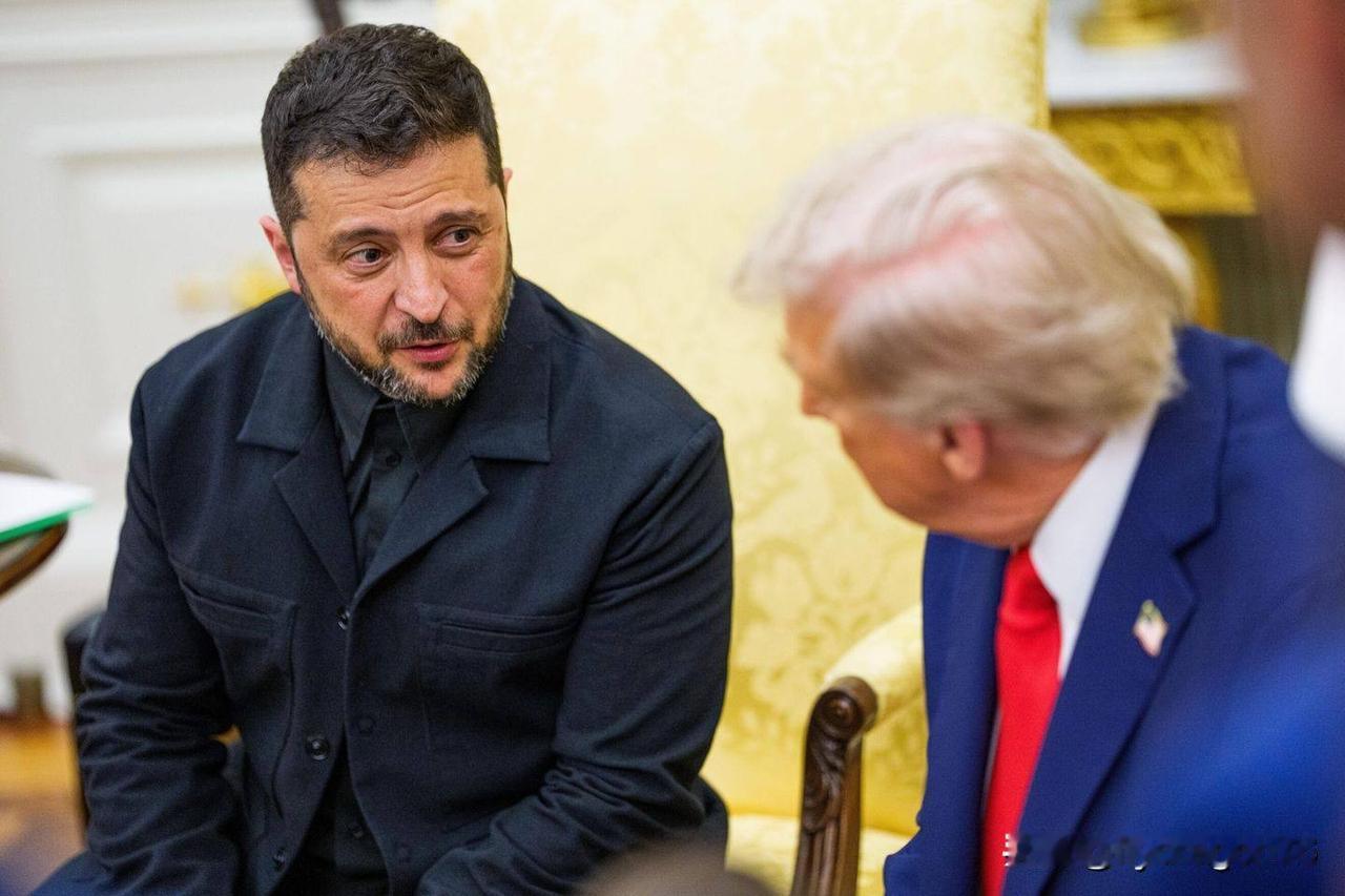 🇺🇦🇺🇸泽连斯基表示，基辅正在就一项从美国购买武器的“巨额协议”进行磋商
