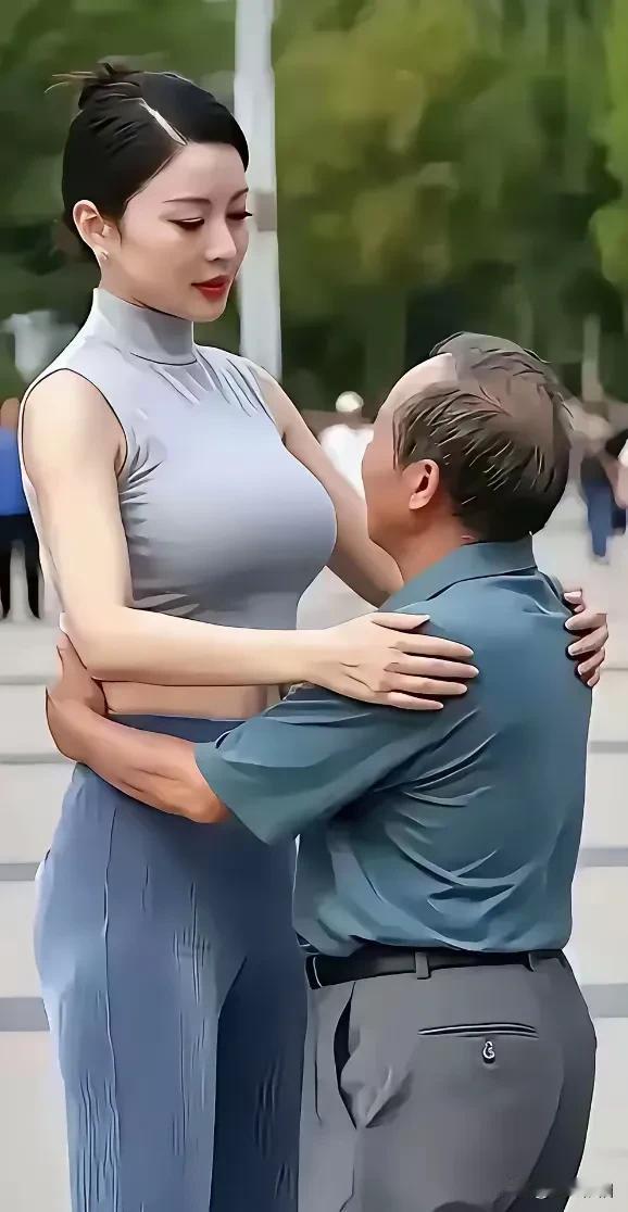 测试一下眼力，美女大概有多高。误差在1Cm之内。然后，男士和美女的高度差多少？