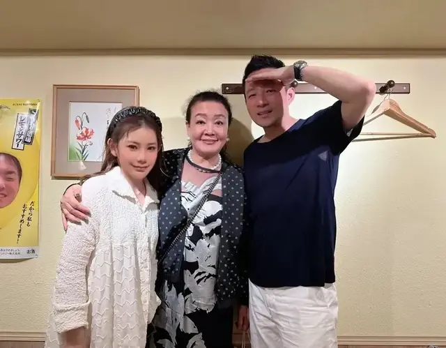张兰公开汪小菲豪宅,独栋别墅带花园养金鱼,大S儿女房间曝光