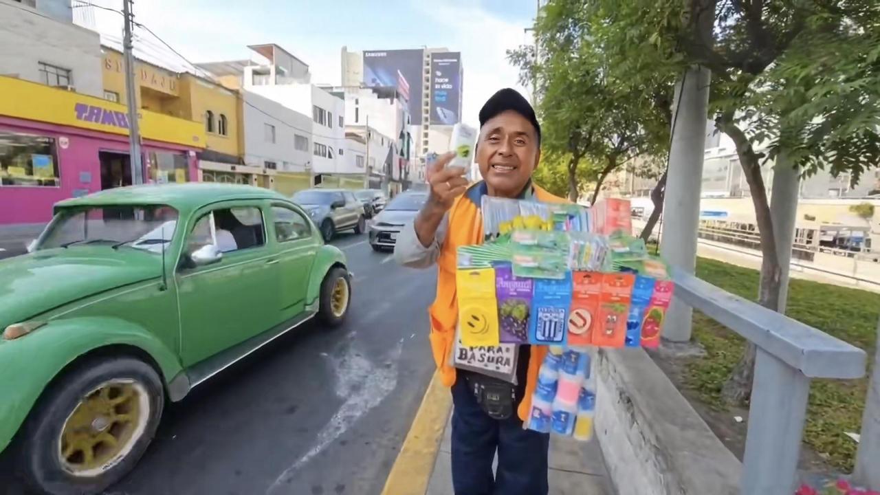 近日，一名在秘鲁的日本女网红，她在直播中对一名街头小贩进行诋毁，之后遭到秘鲁网民