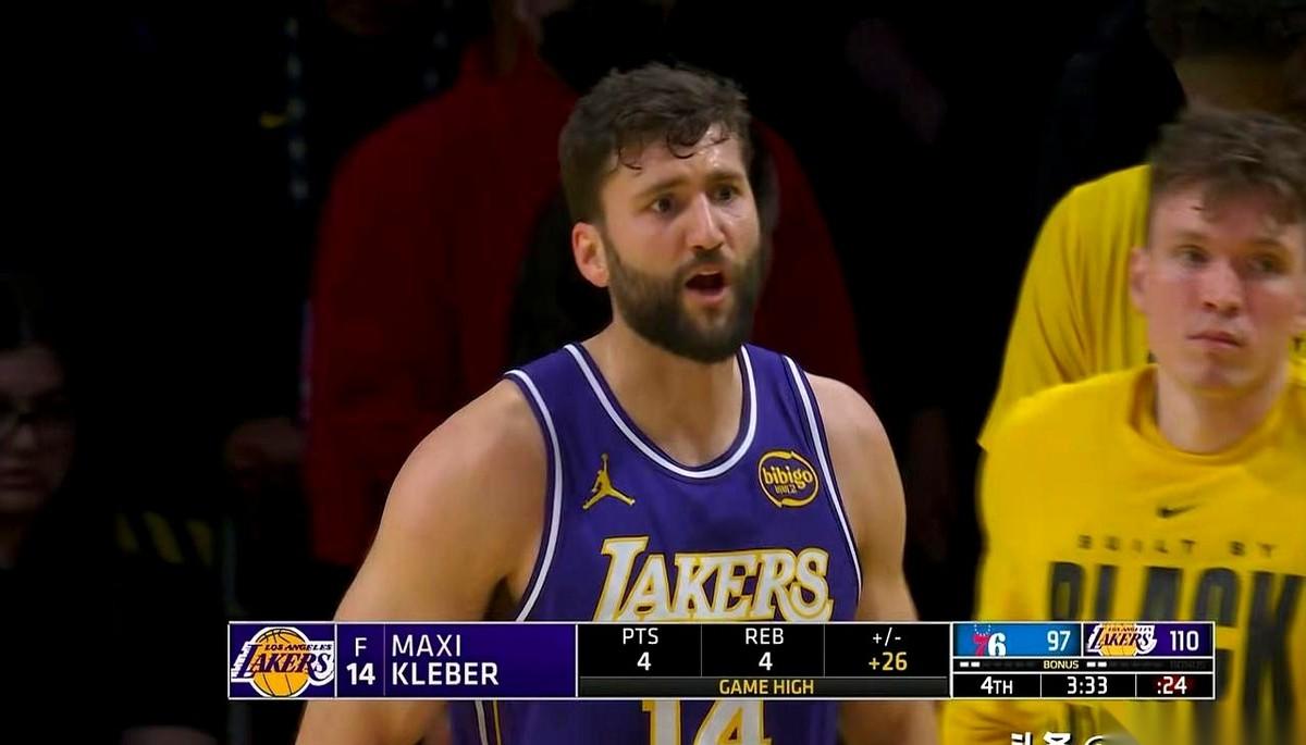 湖人这场球，最终赢了4分。但全场最关键的那个人，数据单上只写着：4分。一个替