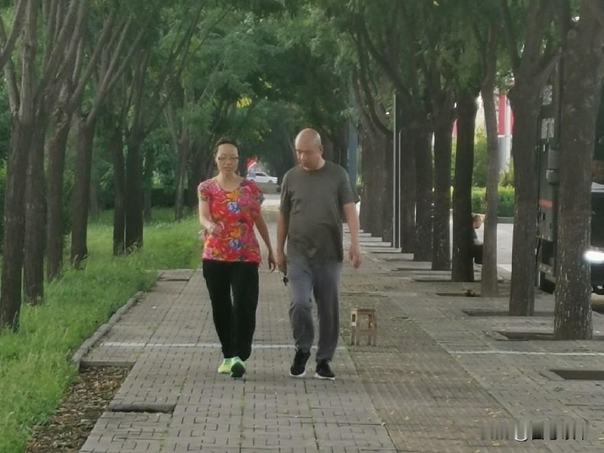婆婆们，有5件事情千万不能做，只要做过一件，儿媳妇会恨你一辈子。一、掺和小家庭