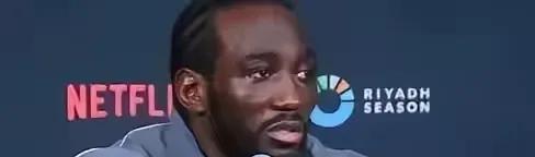 **拳王正在用拳头砸碎保险柜。**凌晨三点，特伦斯·克劳福德的训练馆灯还亮着