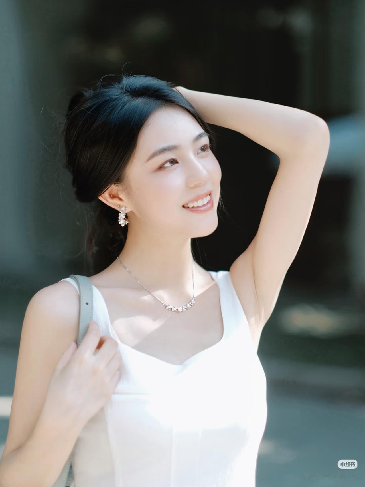 阳光下的温柔与浪漫