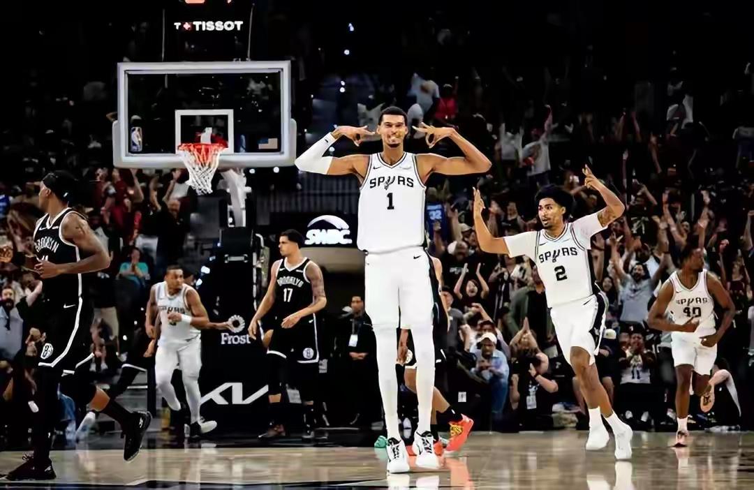 看完这些，你就明白文班亚马是否被包夹限制住了！文班亚马最近的出手数和得分是越