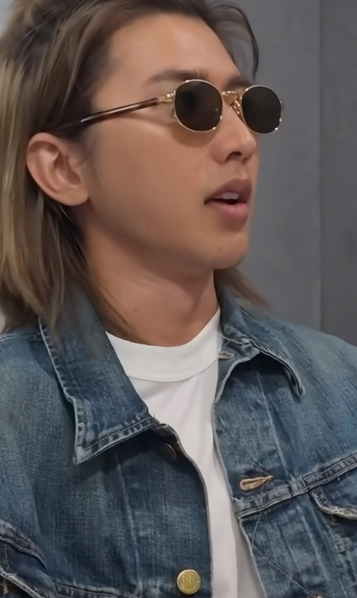 蔡徐坤现在变得非常的……美式[doge]​​​