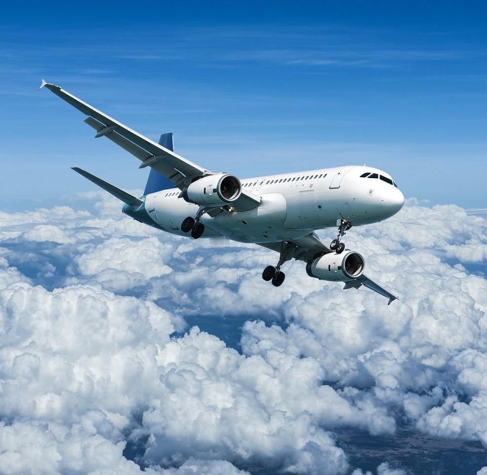 机长和副机长驾驶舱打架吓死人某航空公司一架客机在洛杉矶机场准备起飞的过程