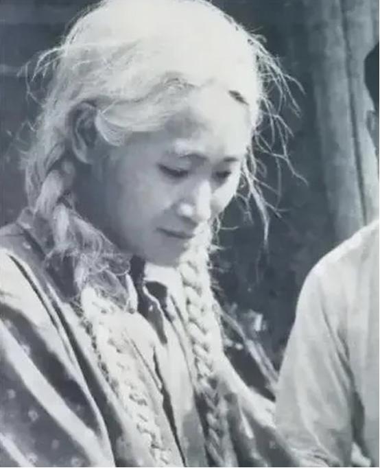怪不得地主老财一定要得到“白毛女”，这是年近40岁的“白毛女”原型罗昌秀的真实照