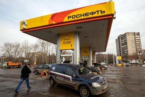 俄罗斯再出狠招，瞬间牵动全球能源圈的神经，之前定好的汽油临时出口限制，直接延长到