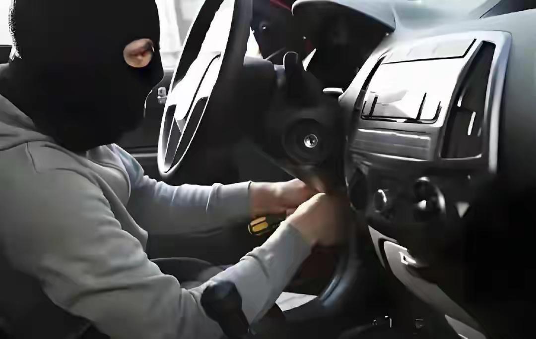 英:阿中你们家的汽车质量不行啊中:什么情况我们都开的好好的怎么就不行了啊