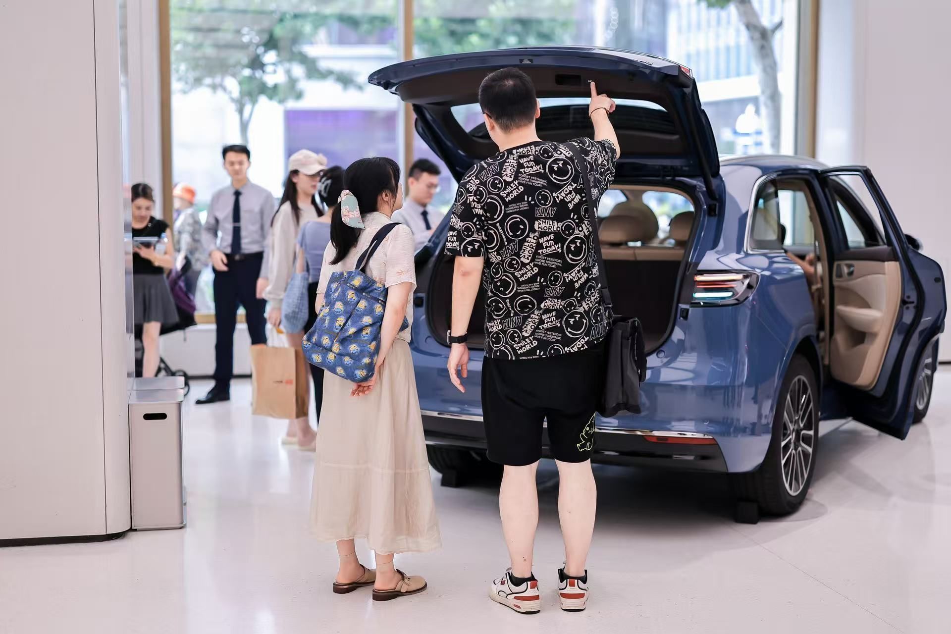 金九银十什么车值得买科技圈常说体验决定选择，尚界H5的火爆恰是这一逻辑的验证。尚