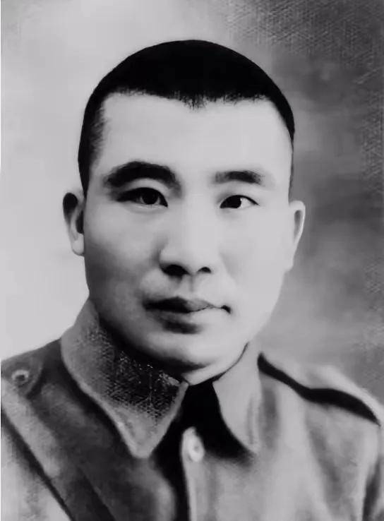1948年，第9绥靖区司令李良荣向蒋介石请求经费，蒋介石大手一挥批了60亿法币，