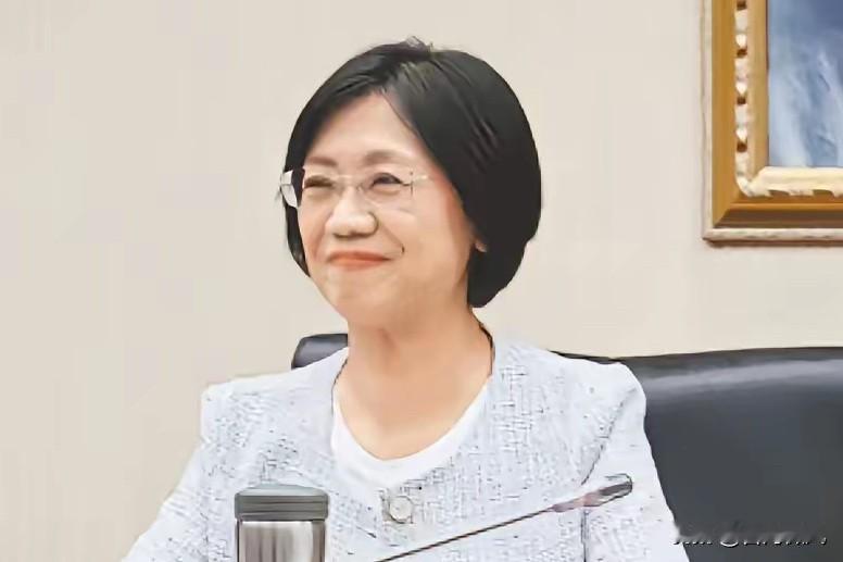 翁晓玲就用一招，直接给绿营整急眼了？翁晓玲这是精准掐住民进党的七寸了！卓荣泰连