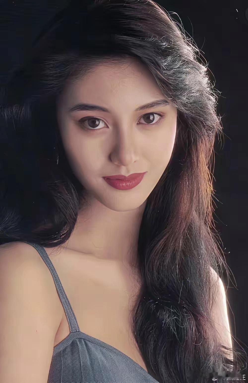 李嘉欣年轻时的颜值​​​