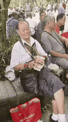 财不外露，丑不外扬[捂脸哭][捂脸哭]