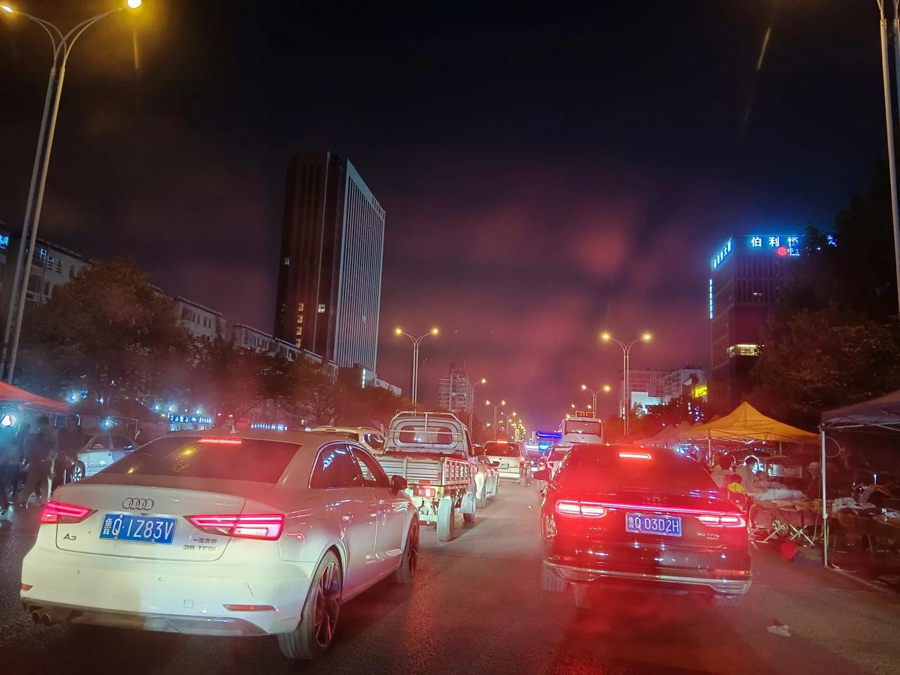 友情提示:路过河东区凤凰大街(南北几个路口)附近请绕行！临沂河东九曲这个大集，