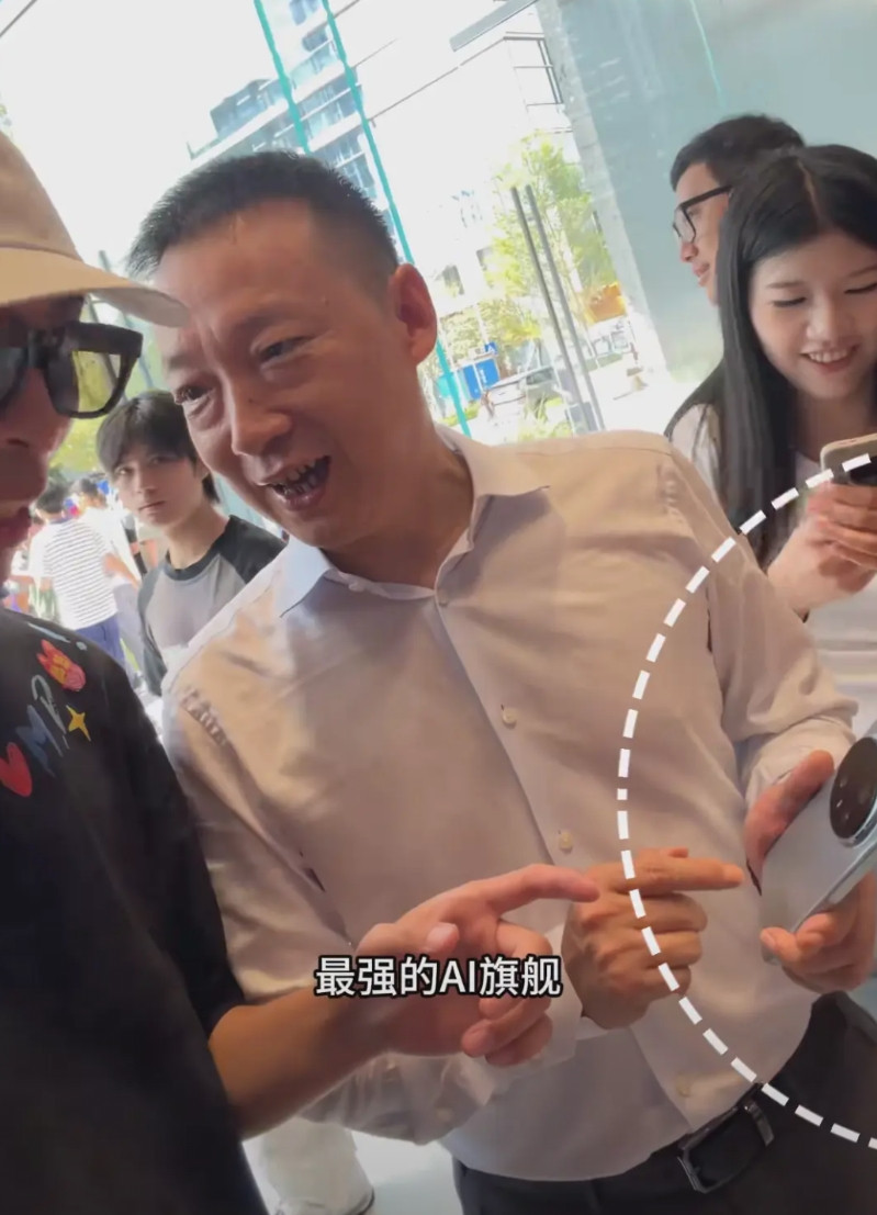 小米：糟了，冲我来的？荣耀CEO李建直言：荣耀Magic8系列性能碾压任何一家