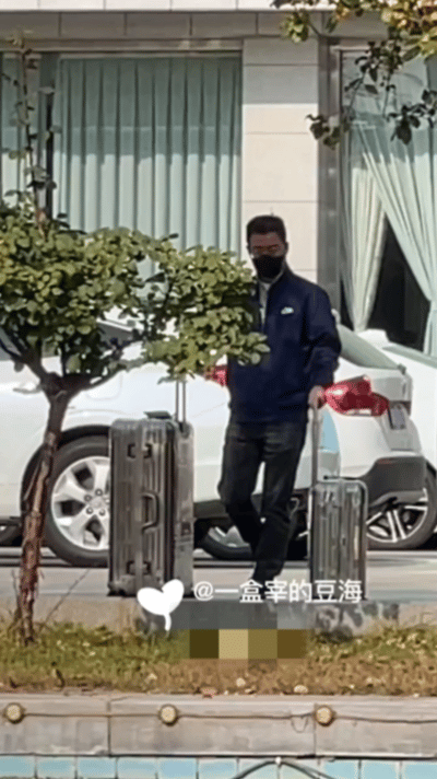 糖点合集，头保管护照，莎莎看烟花笑的好甜，莎配的歌曲，和爸妈姐妹们在一起。