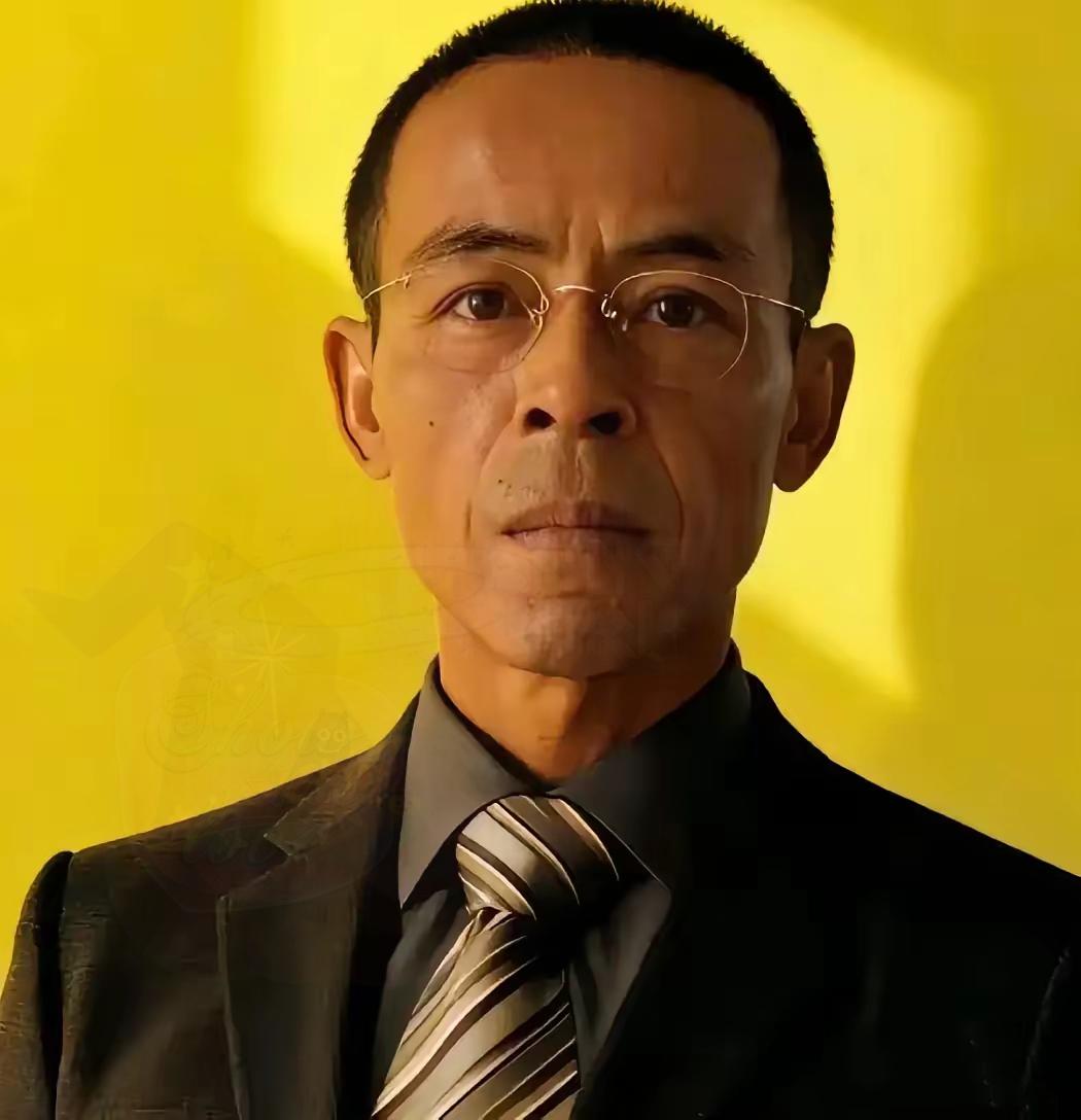 我敢打包票,“鸡排哥”现在肯定悔得慌,好好在景德镇守着老本行卖鸡排多稳,偏要搞什