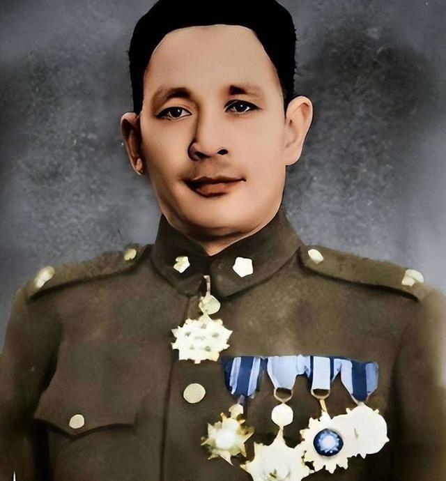 1949年12月，成都新津机场。孙元良揣着金条，想混上最后一班飞往台湾的飞机。可