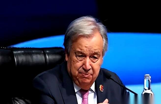 干了十年，临走前，老头子终于不装了。联合国秘书长古特雷斯，这个77岁的老爷子，