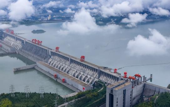 日本网友表示：如果中日战争爆发，日本第一个炸的不是中国的重要城市，而是第一个炸中