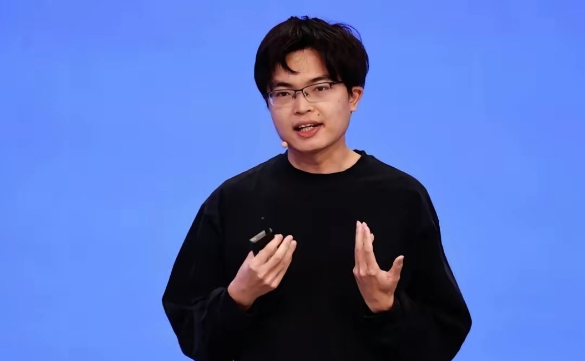 杨植麟最让人佩服的三个地方：一、直接干翻了美国不可一世的AI大模型。​二、他的K