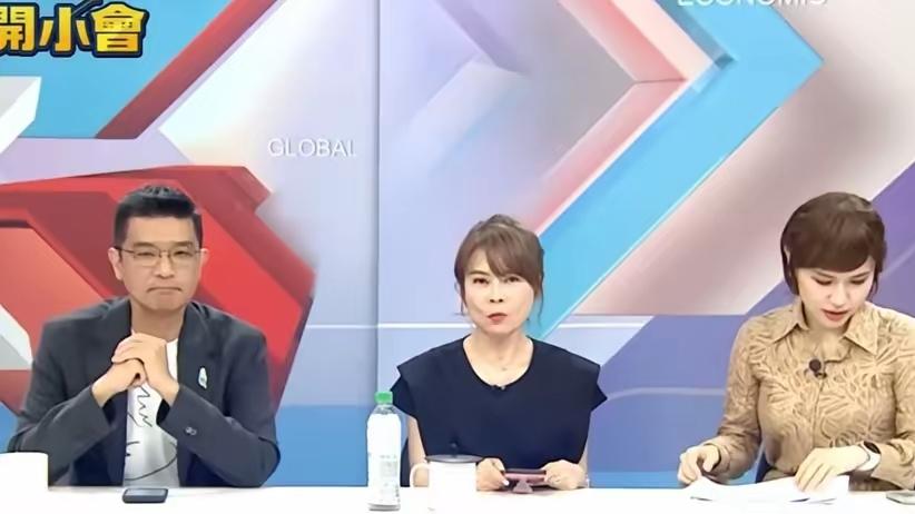 钱怡君称，金溥聪赵少康帮助马英九没有什么不对的地方，因为马英九已经非常可怜、孤立