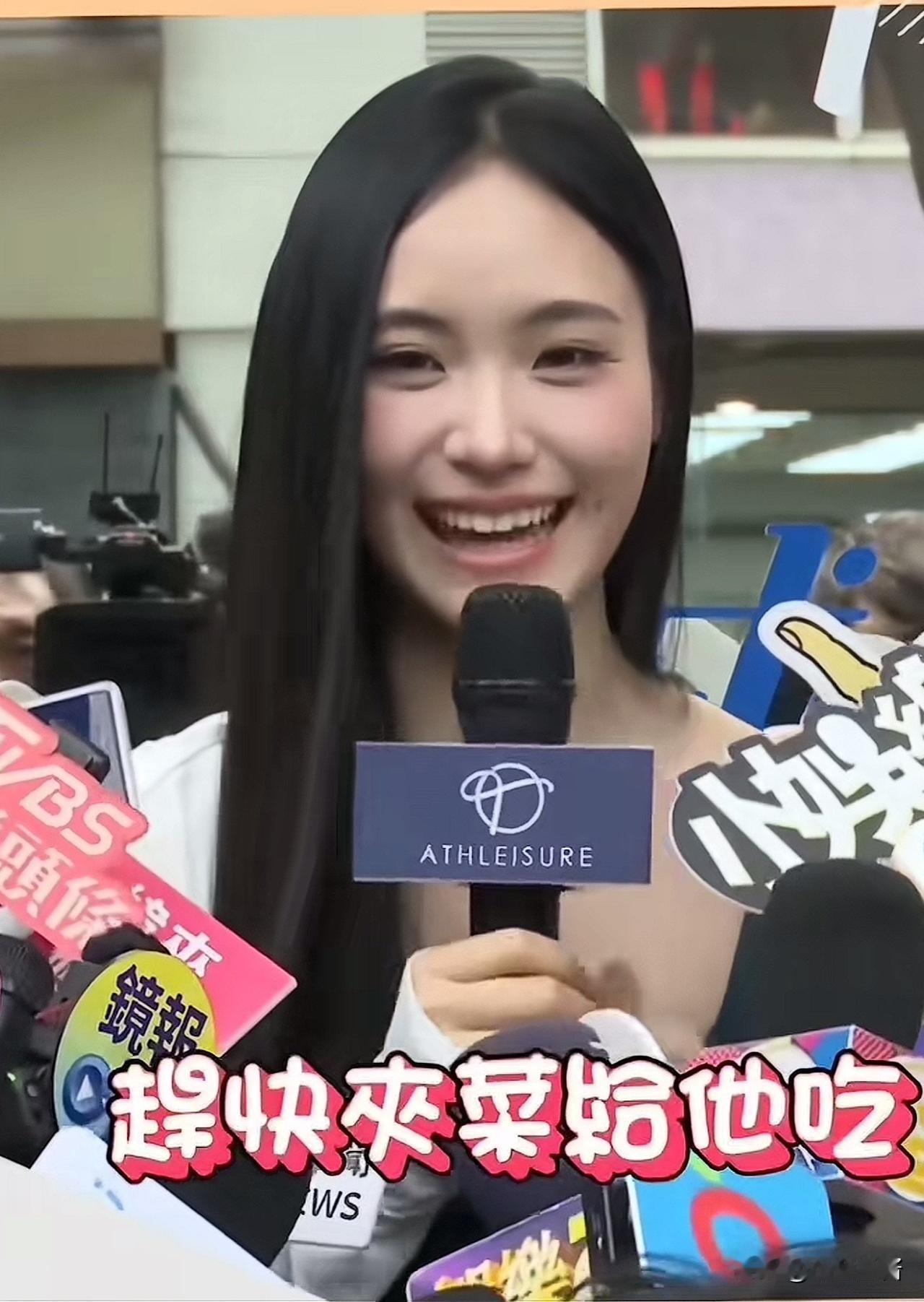 小s，又被网友猜中了。大s去世9个月，s一家终于走出来了，二女儿Lily在采