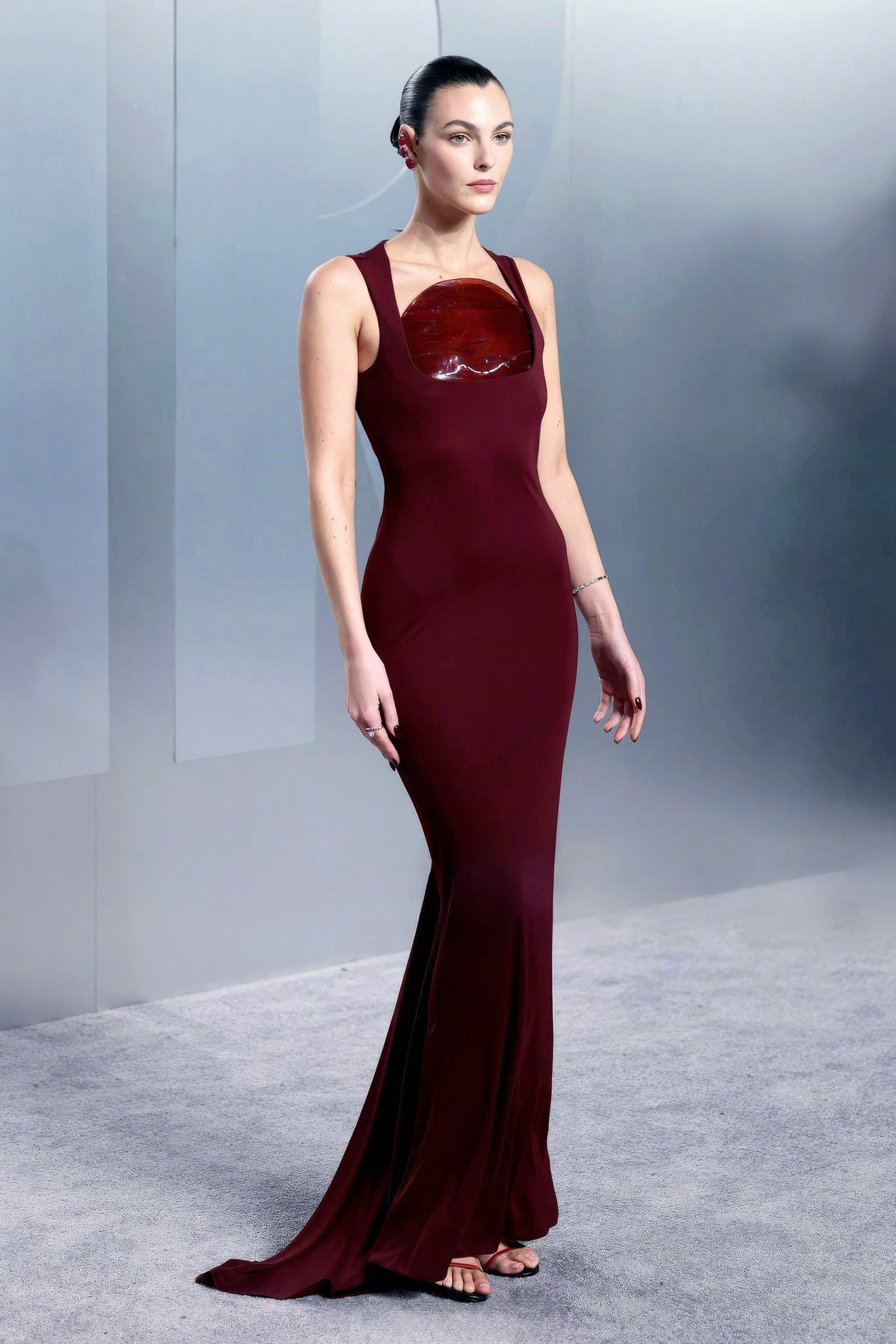 VittoriaCeretti奥斯卡颁奖典礼和名利场派对，身穿ALAÏA