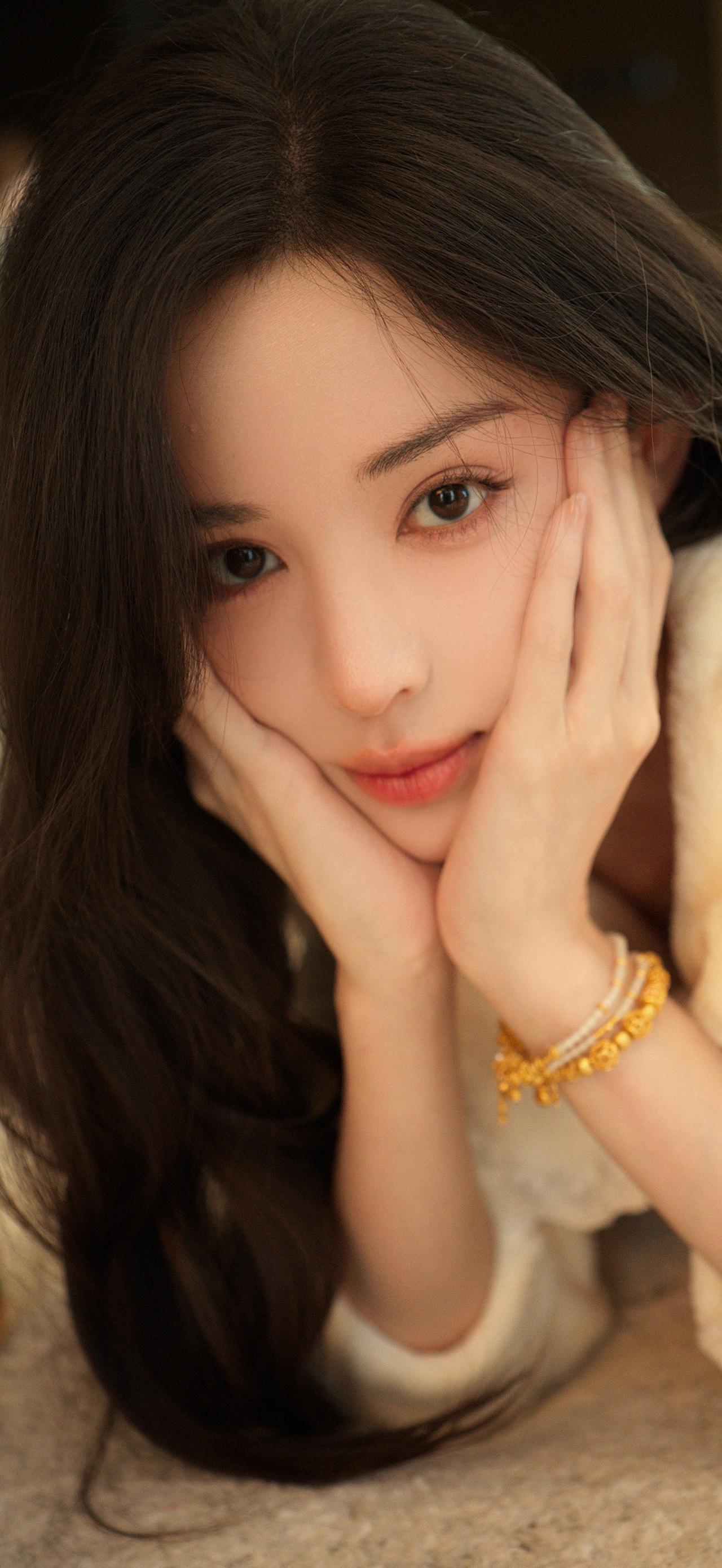 美女壁纸-第5742期-古力娜扎