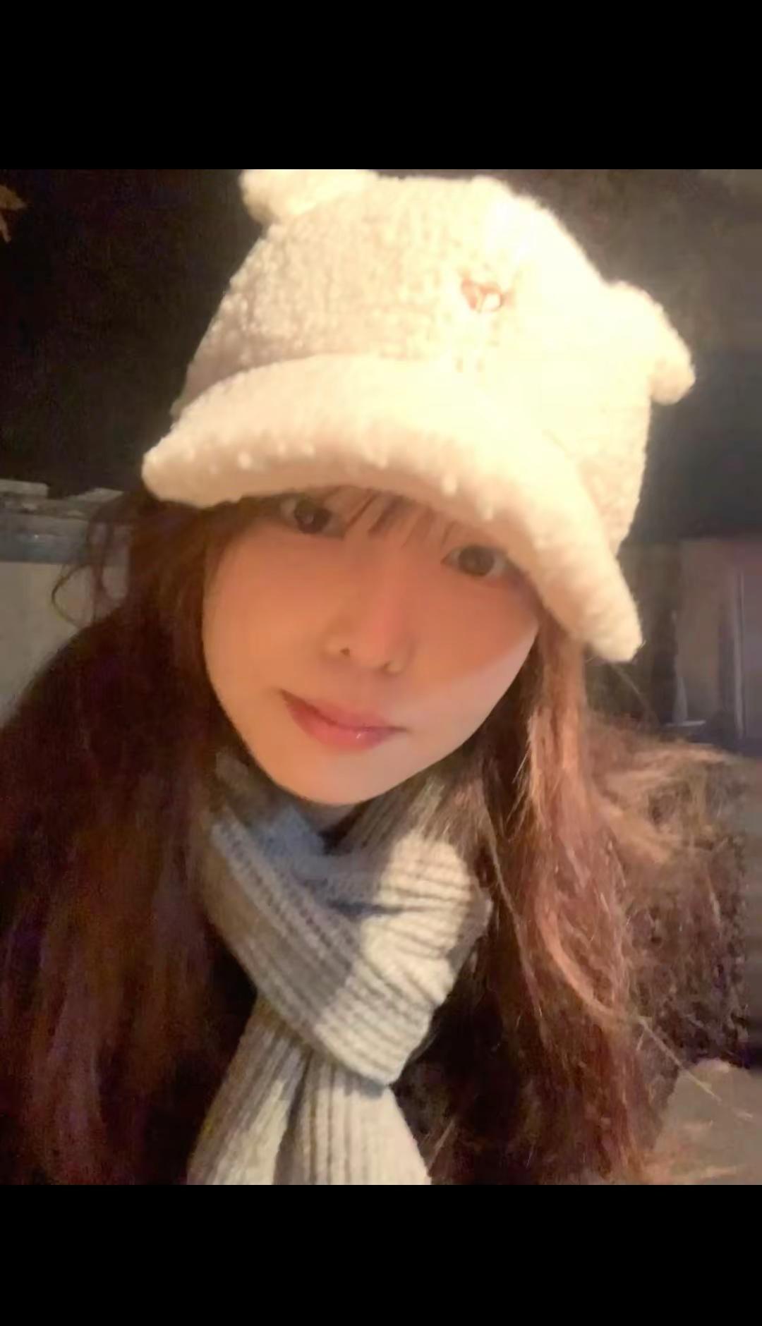 小牛在海边散步突然一道浪劈了过来海劈牛耶冬天过年190压岁钱