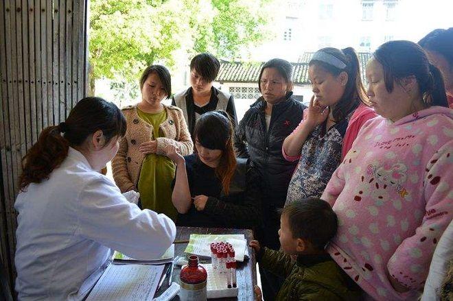 40岁妈妈怀二胎, 遭受婆婆嫌弃, 孩子出生后婆家人都后悔了!