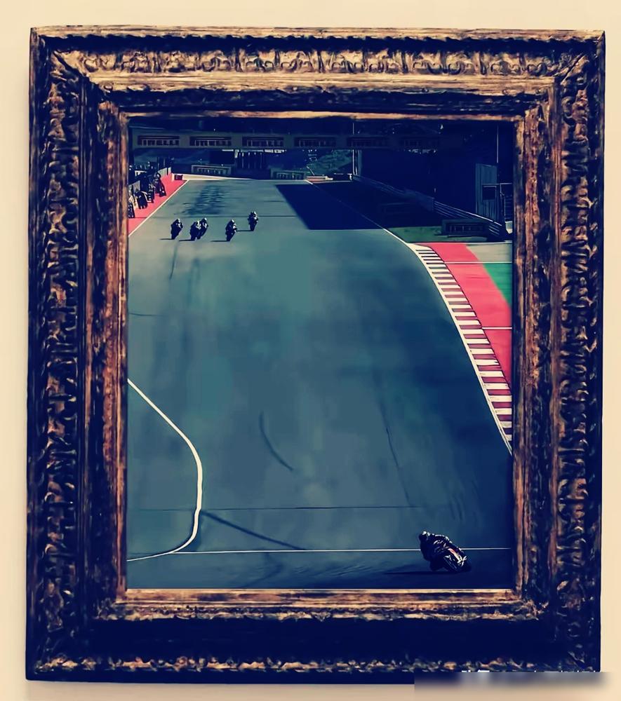 别再吹什么师徒情深了。我告诉你，这是一场蓄谋已久的豪赌。14冠老车手牙哥，押