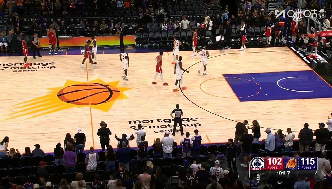 格林首秀惊艳！！！杰伦-格林29分，布克24+6+7，太阳送快船3连败！北京