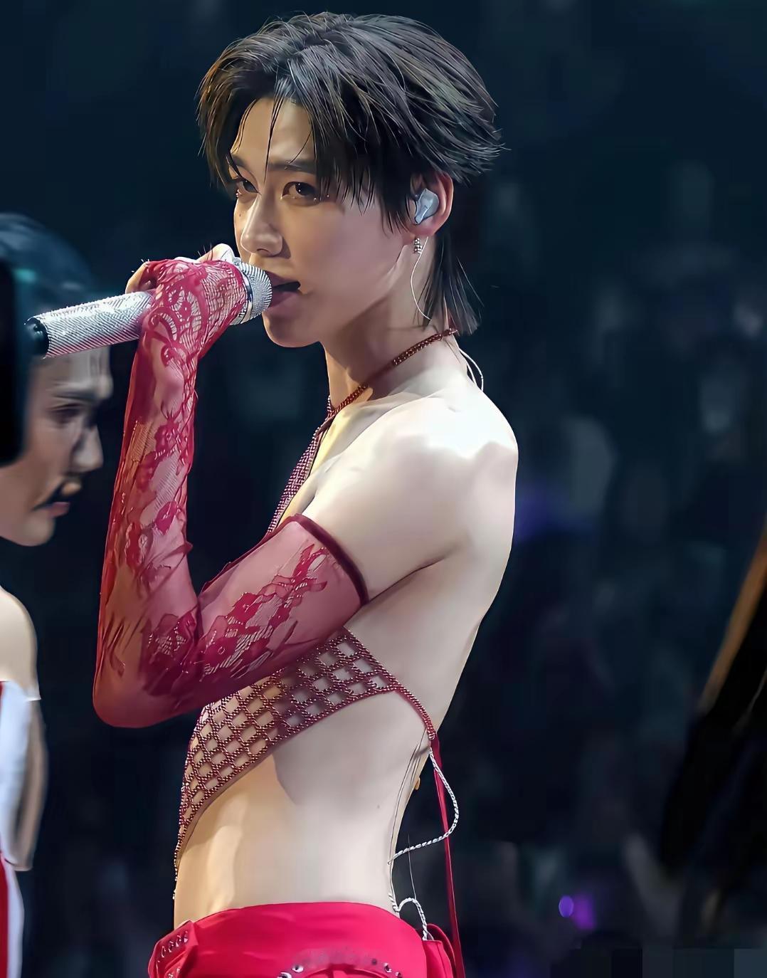 现在的娱乐圈到底怎么了？不少男艺人给人的感觉就是阴气太重，完全没了男人该有的阳