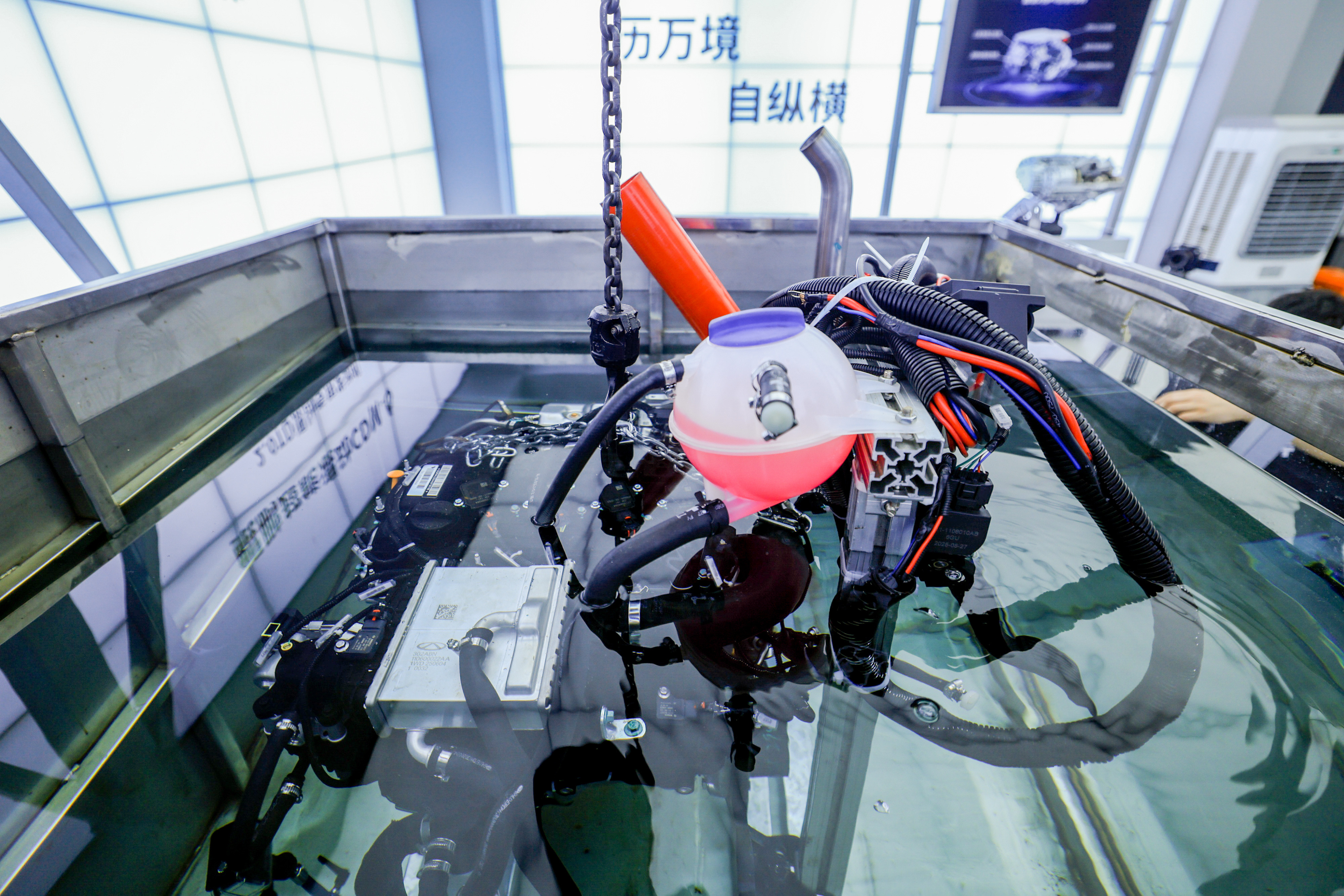 你的车受得了大暴雨吗纵横G700全球预售34万起今年夏天，你在城市看海了吗？伴随