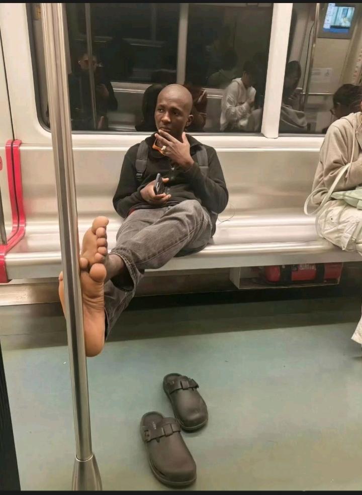 在别人的国度里就像在自己的家里一样！