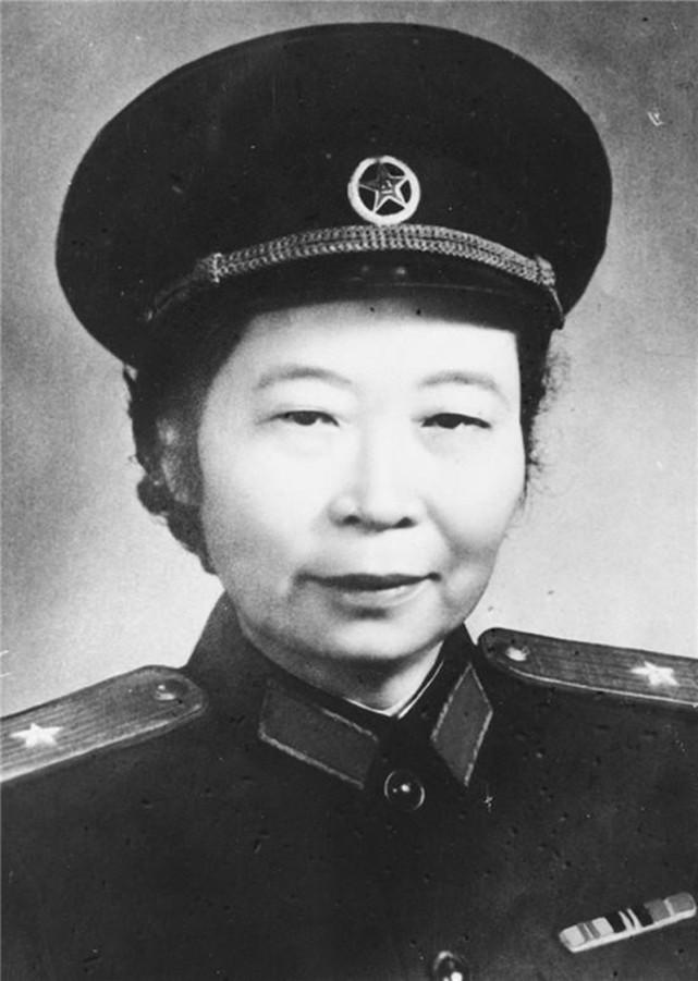 1955年，开国女将李贞回老家探望亲人，碰见了曾经对她又打又骂的头一任丈夫古老三