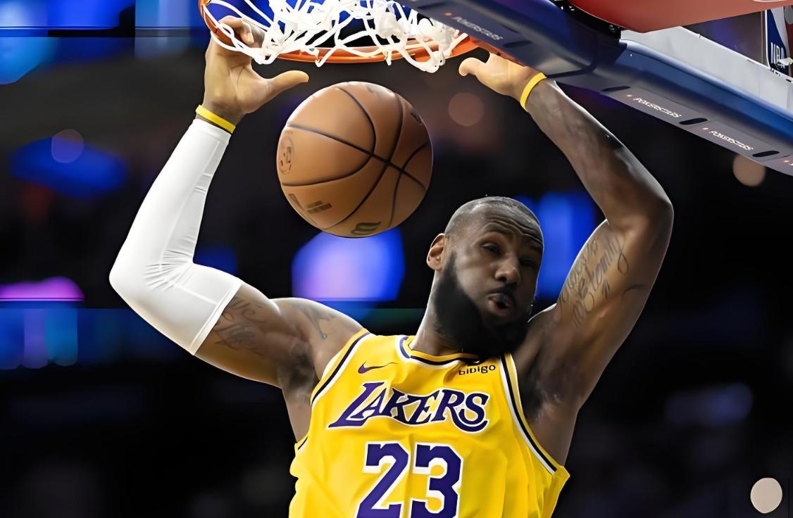 老詹给年轻人留点活路吧，昨天14中13，今天19+15+10大三双，雷迪克都看不