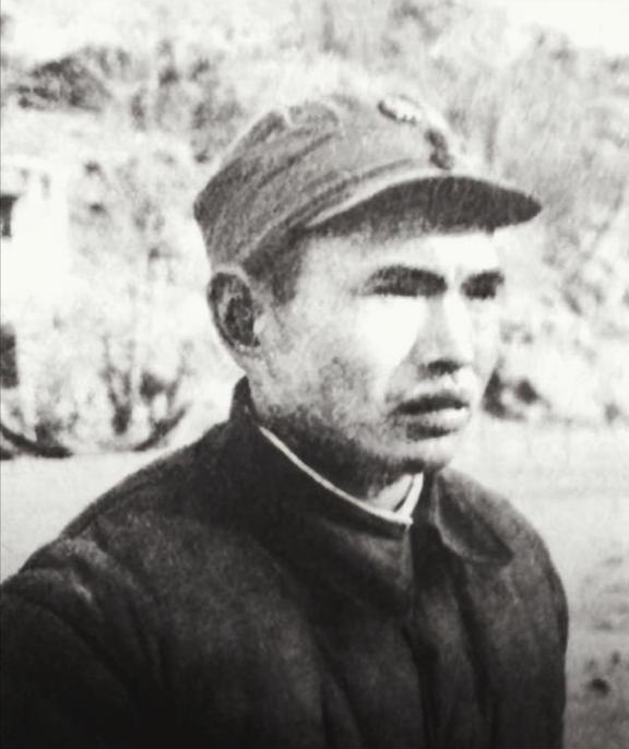 1938年，八路军营长让战士们反冲锋，不料冲到半山，营长却让他们赶紧把日