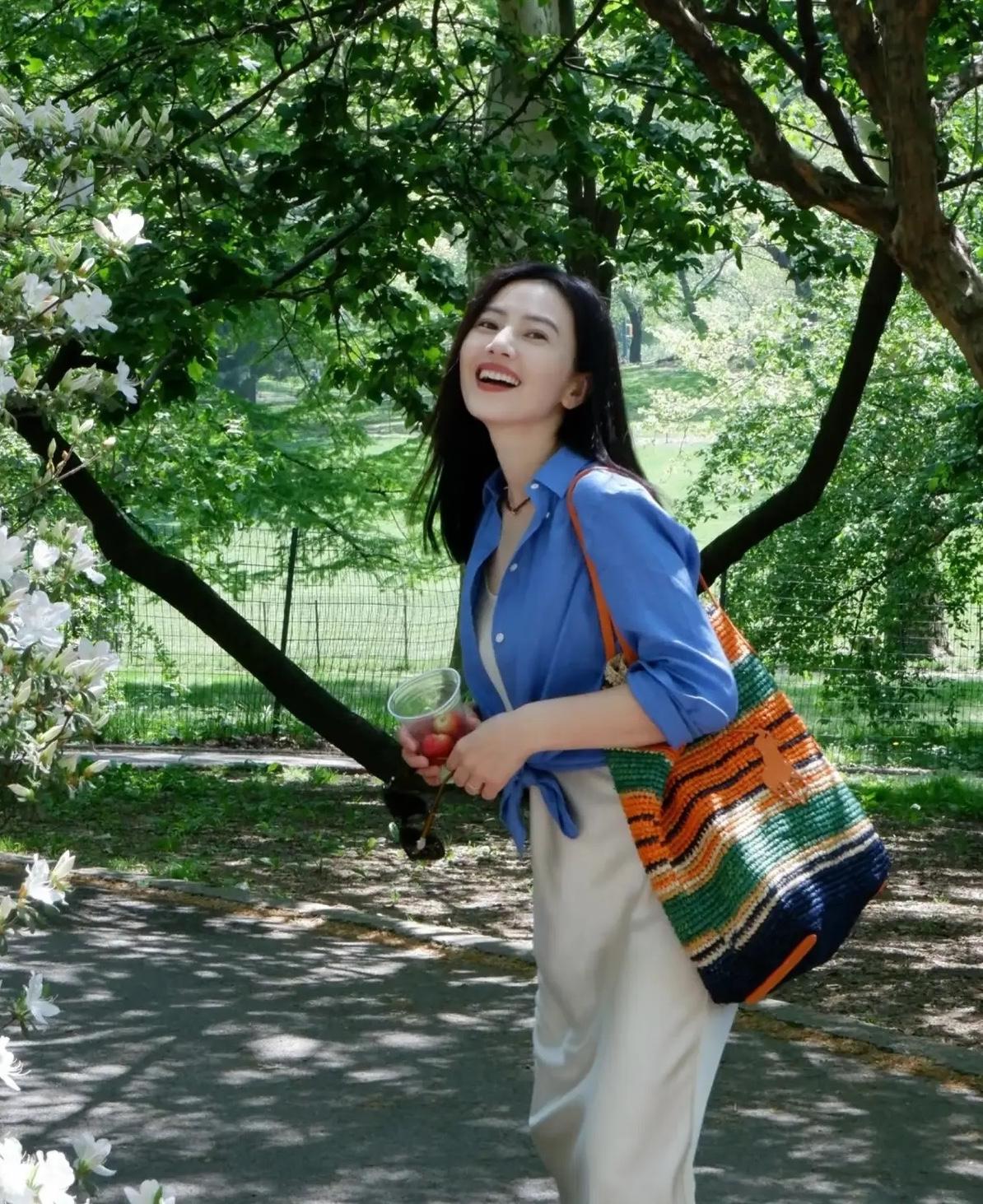 高圆圆上学那会儿到底多好看？她班主任亲口说的，当年追她的男生少说能凑齐十个班