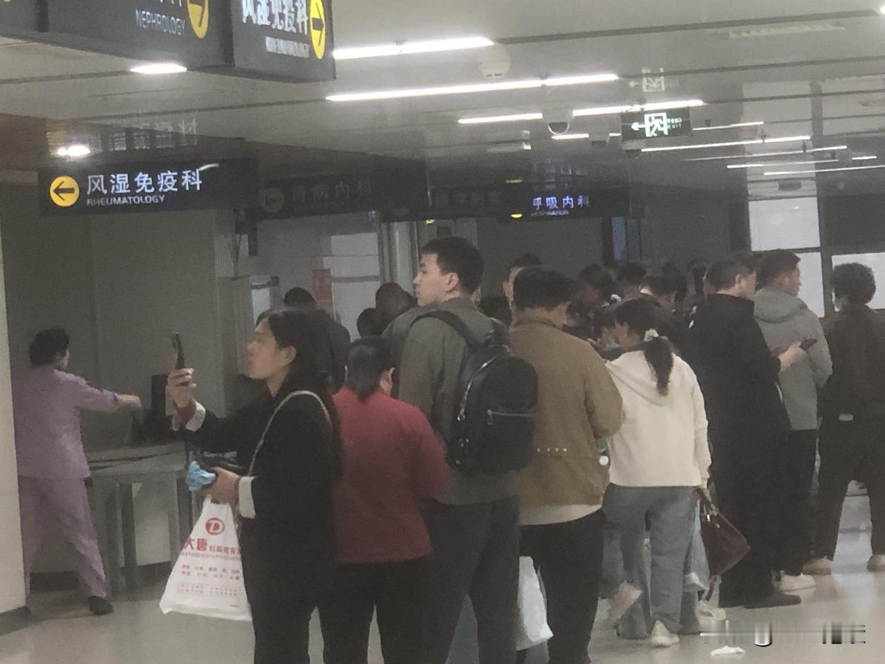 干细胞移植1016天复查都是好消息今天到一附院复查，都是好消息：转氨酶已