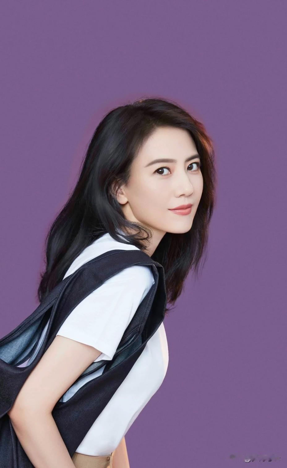 大家不要盲目羡慕高圆圆的“放养”了，普通人永远也成为不了她。原因很简单，
