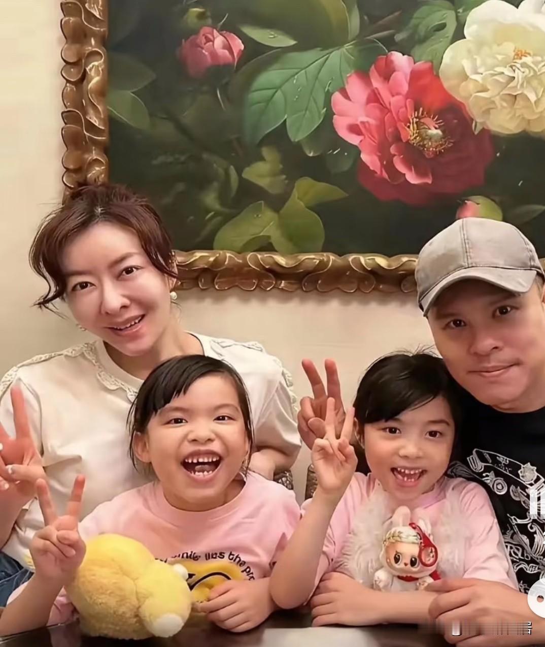 基因这个东西真是玄学🥹，你看熊黛林的两个女儿没有遗传妈妈一点点🤏🏻都随了爸