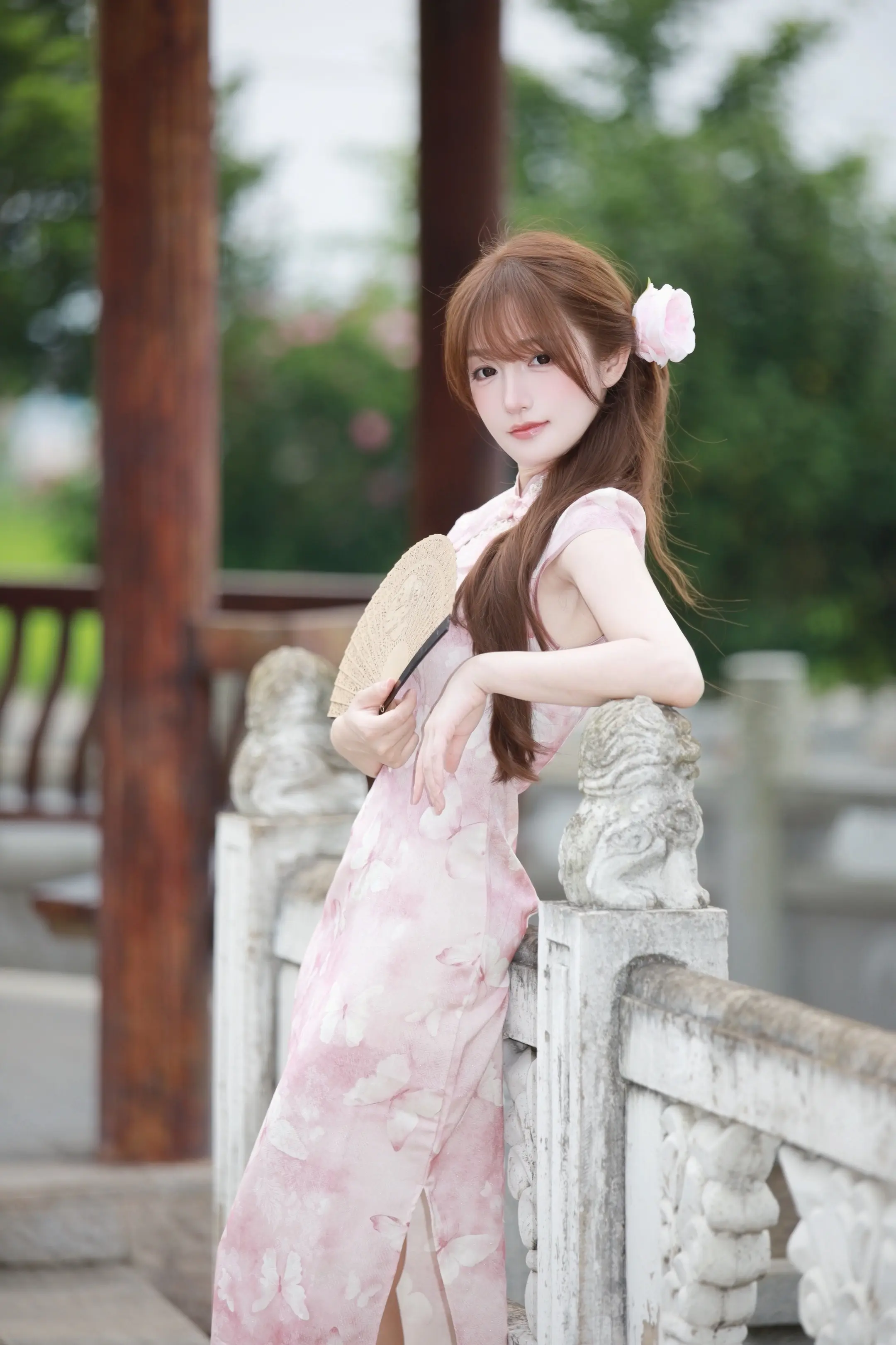 满园春色美如霞