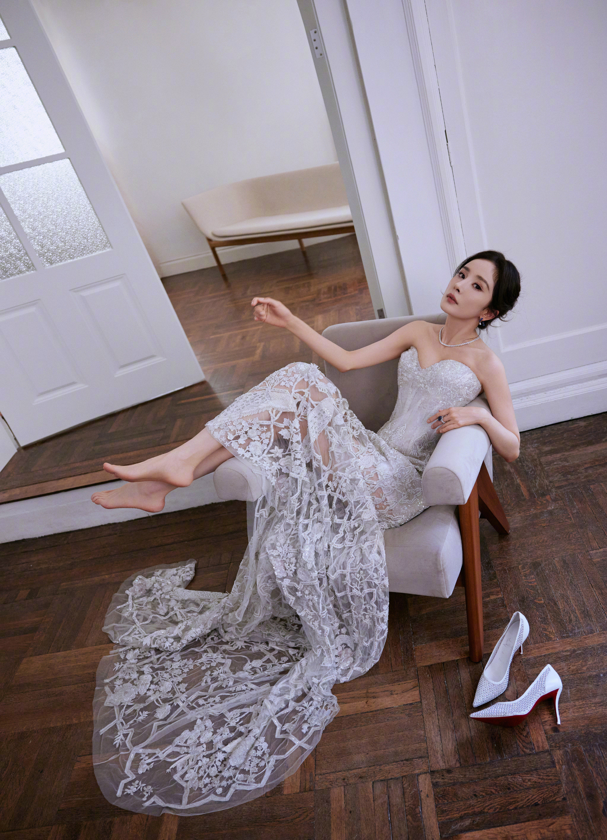 杨幂的S型身材穿搭，是狐狸姐姐吧​​​