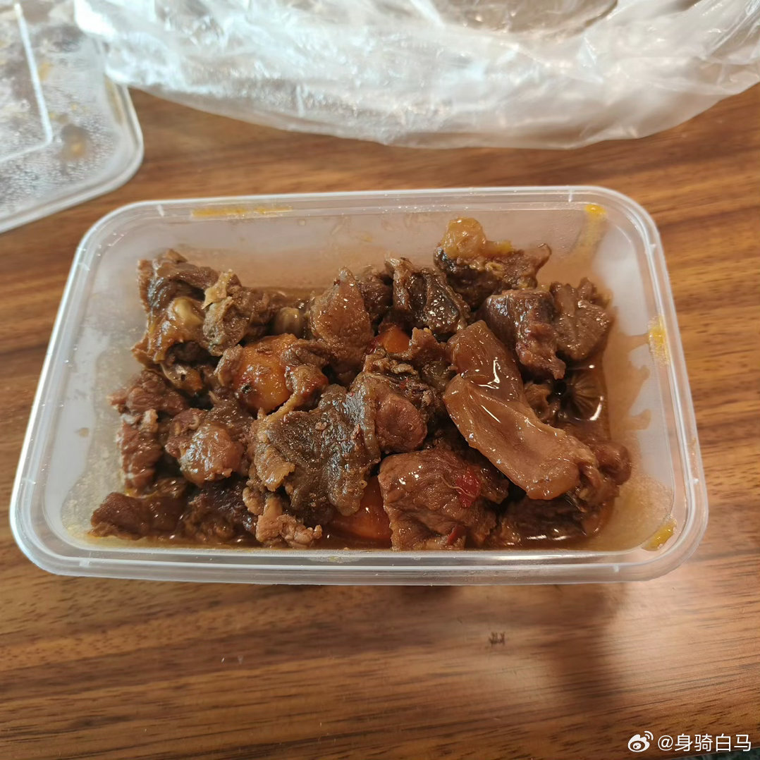 被食堂阿姨说了，内耗